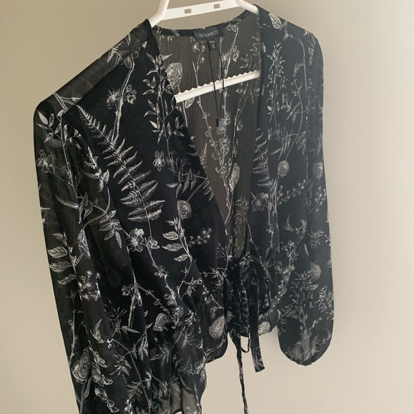 Dynamite Ginger Tie-Front Blouse - Picture 3 of 7